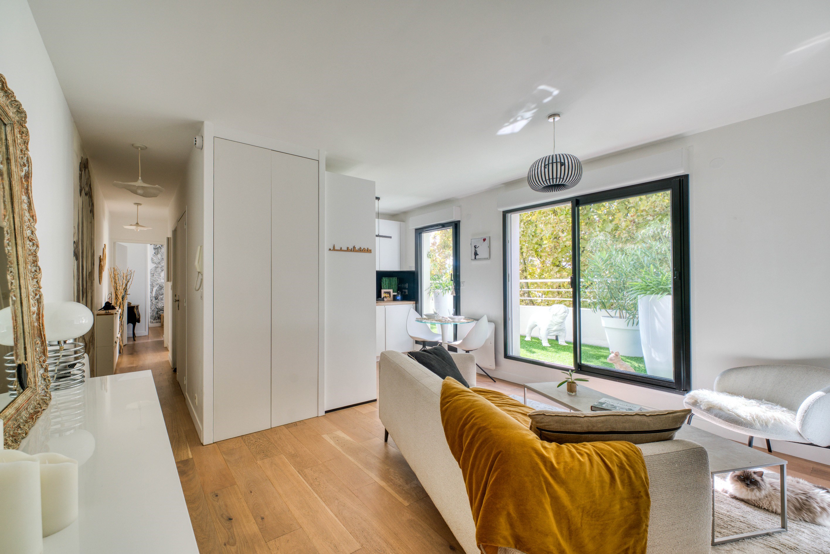  Fully renovated apartment with double garage - 物件實景