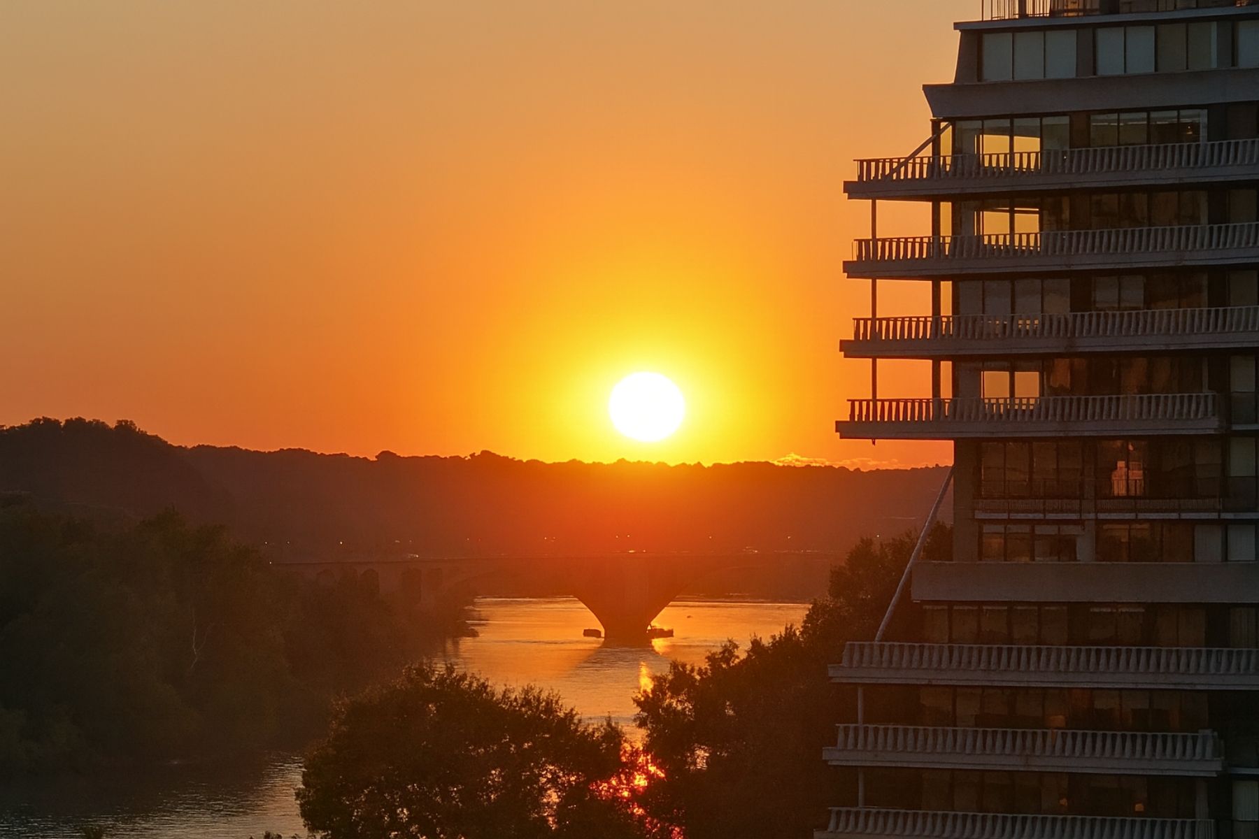  2500 Virginia Ave NW, Washington, DC, 20037 - 物件實景