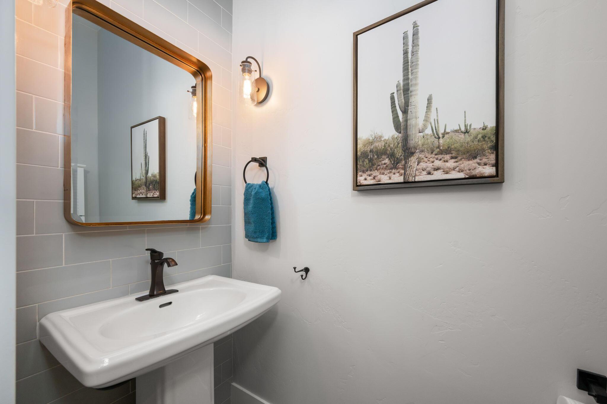 Hurricane, Utah, 84737, United States, 6 Bedrooms Bedrooms, ,6 BathroomsBathrooms,Residential,For Sale,1977381