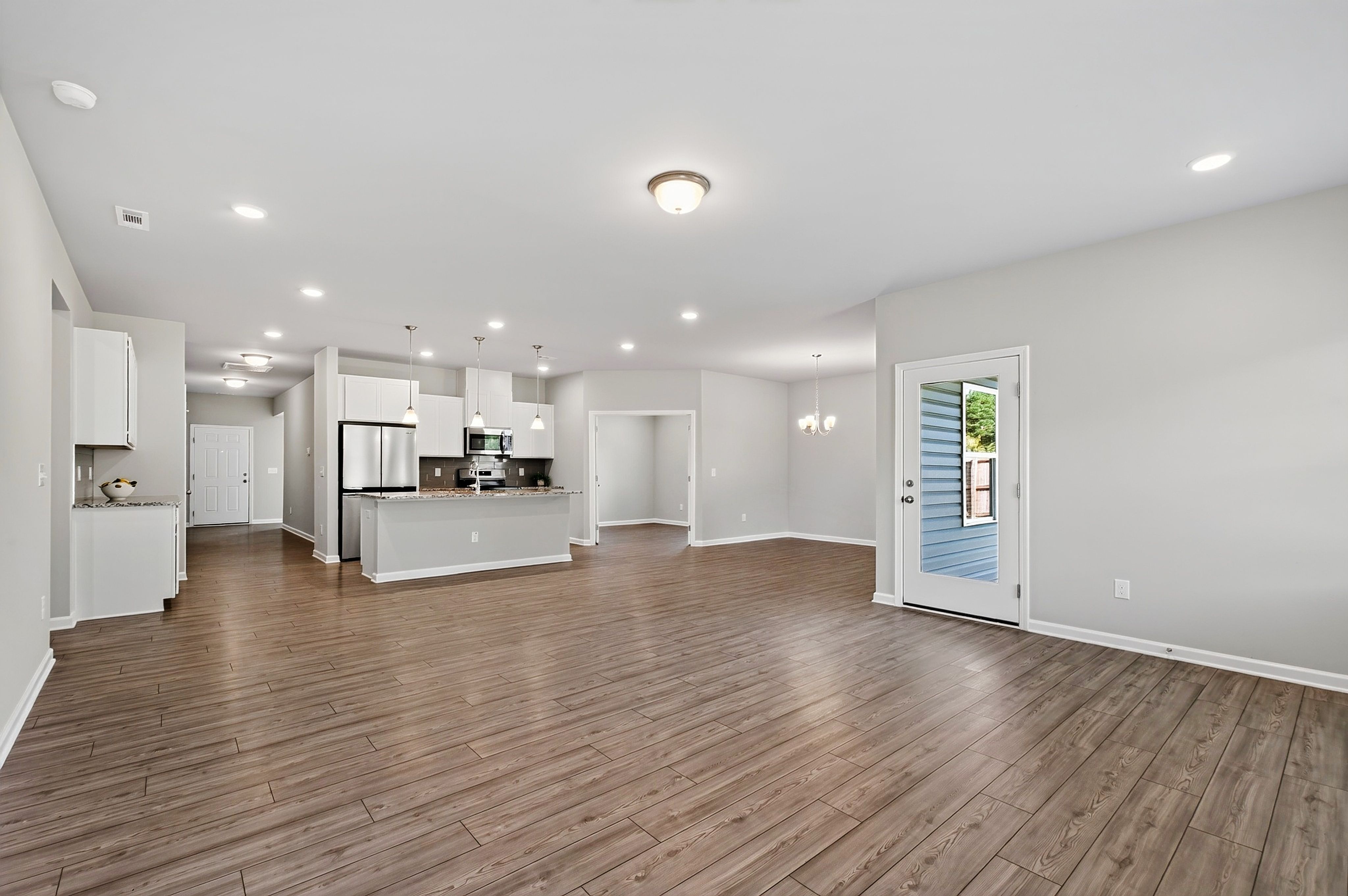 220 Citizens Court, Four Oaks, NC 27524 - 物件實景