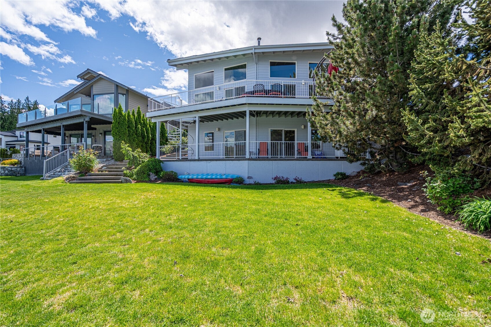 Chelan, Washington, 98816, United States, 3 Bedrooms Bedrooms, ,3 BathroomsBathrooms,Residential,For Sale,1827757