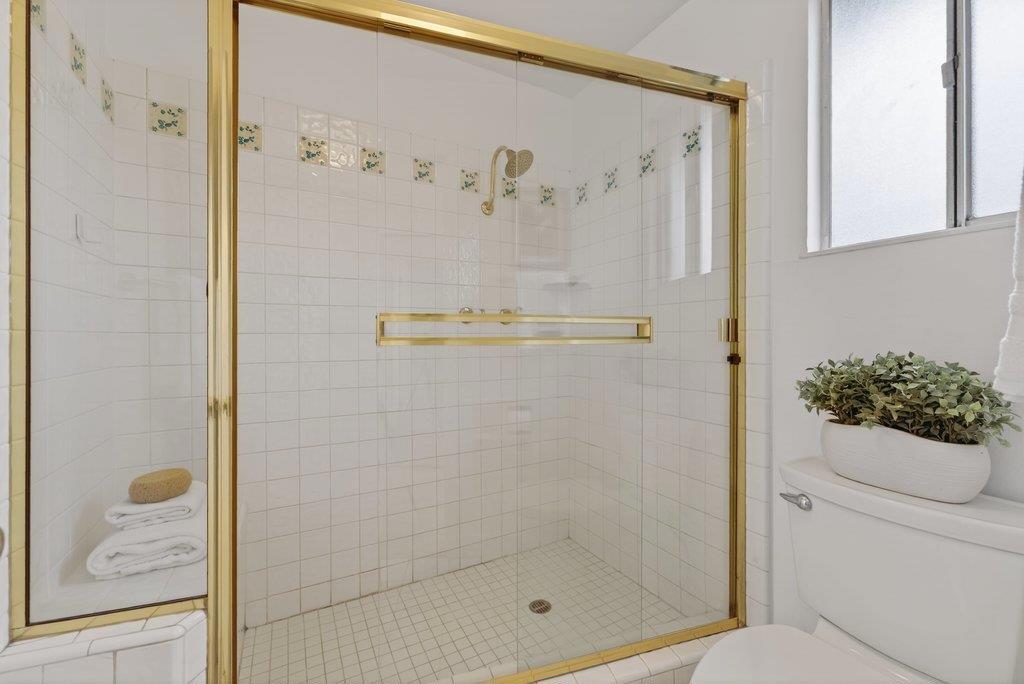 San Jose, California, 95123, United States, 4 Bedrooms Bedrooms, ,2 BathroomsBathrooms,Residential,For Sale,2005959