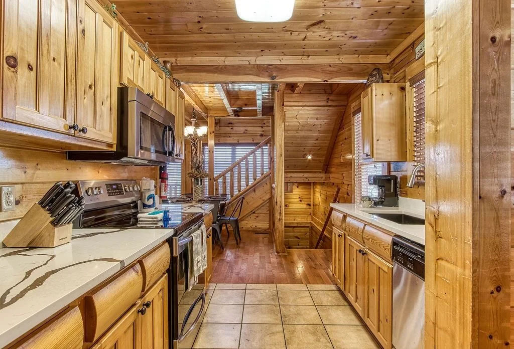Sevierville, Tennessee, 37862, United States, 3 Bedrooms Bedrooms, ,3 BathroomsBathrooms,Residential,For Sale,1902970