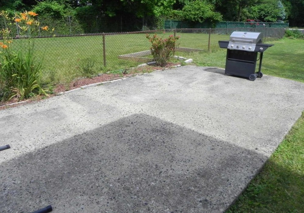 Maywood, New Jersey, 07607, United States, 4 Bedrooms Bedrooms, ,2 BathroomsBathrooms,Residential,For Sale,1872132