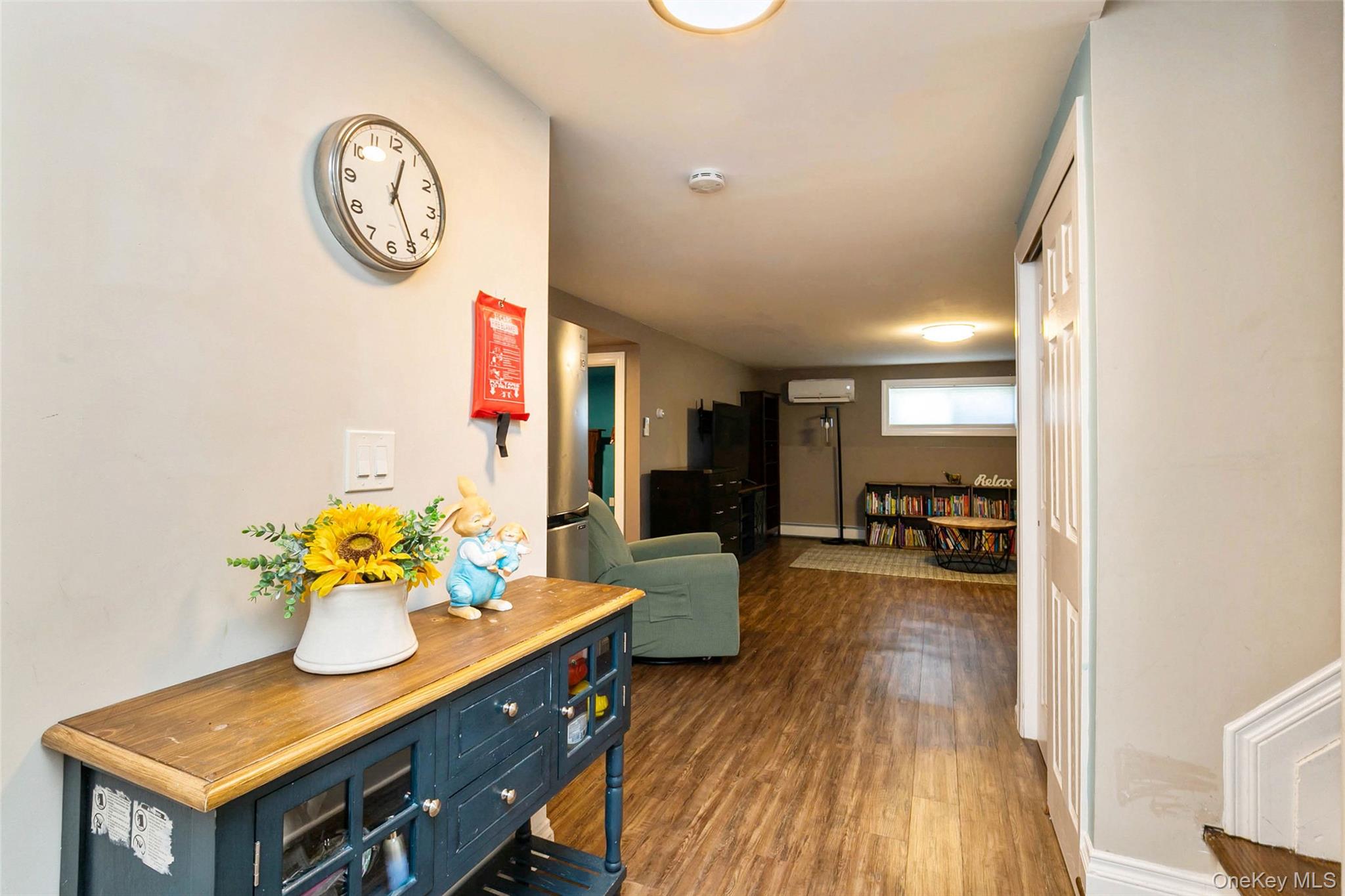 Commack, New York, 11725, United States, 6 Bedrooms Bedrooms, ,3 BathroomsBathrooms,Residential,For Sale,1917950