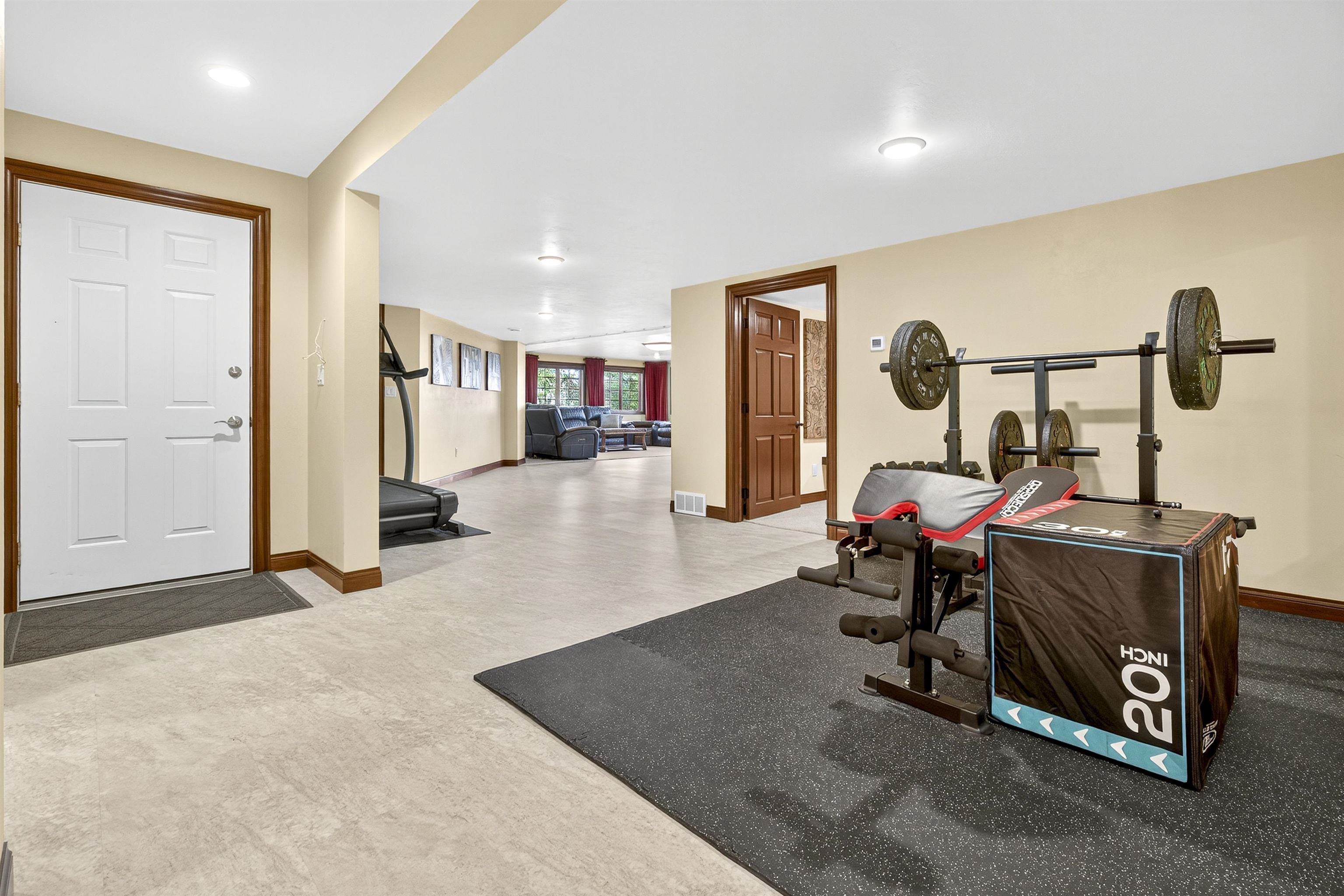 NEENAH, Wisconsin, 54956, United States, 5 Bedrooms Bedrooms, ,6 BathroomsBathrooms,Residential,For Sale,1992991