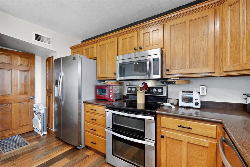 Sunset, Texas, 76270, United States, 4 Bedrooms Bedrooms, ,4 BathroomsBathrooms,Residential,For Sale,1974104