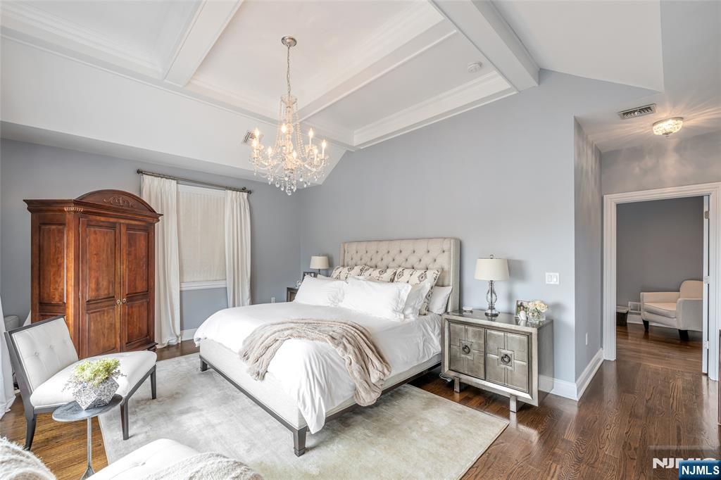 Cliffside Park, New Jersey, 07010, United States, 4 Bedrooms Bedrooms, ,5 BathroomsBathrooms,Residential,For Sale,1998497