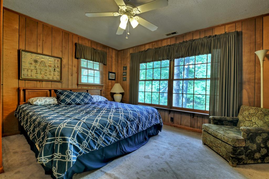 Blue Ridge, Georgia, 30513, United States, 4 Bedrooms Bedrooms, ,4 BathroomsBathrooms,Residential,For Sale,1859104