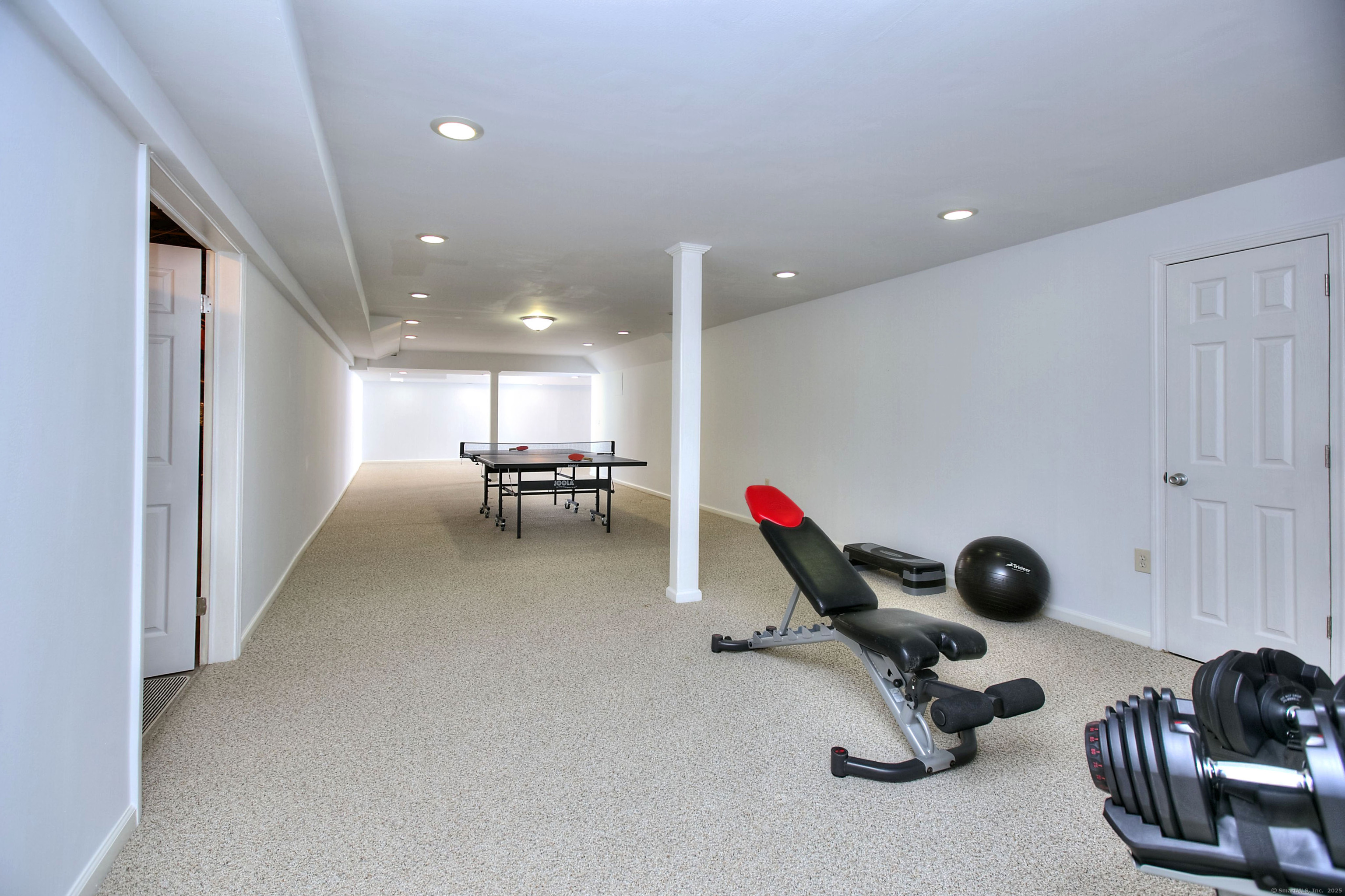 Westport, Connecticut, 06880, United States, 5 Bedrooms Bedrooms, ,7 BathroomsBathrooms,Residential,For Sale,1906328