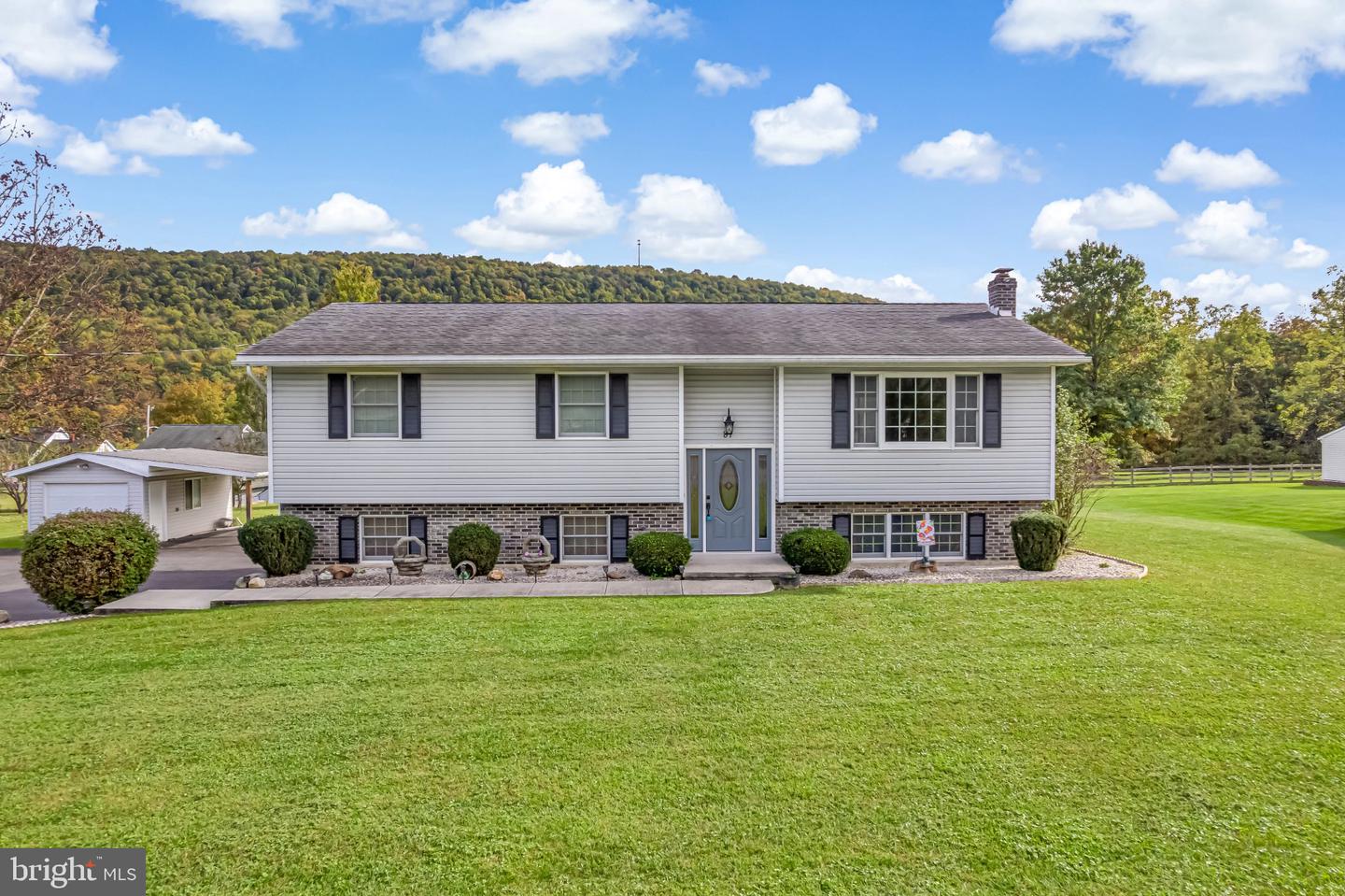 Maple Side Ct, Keyser, WV 26726