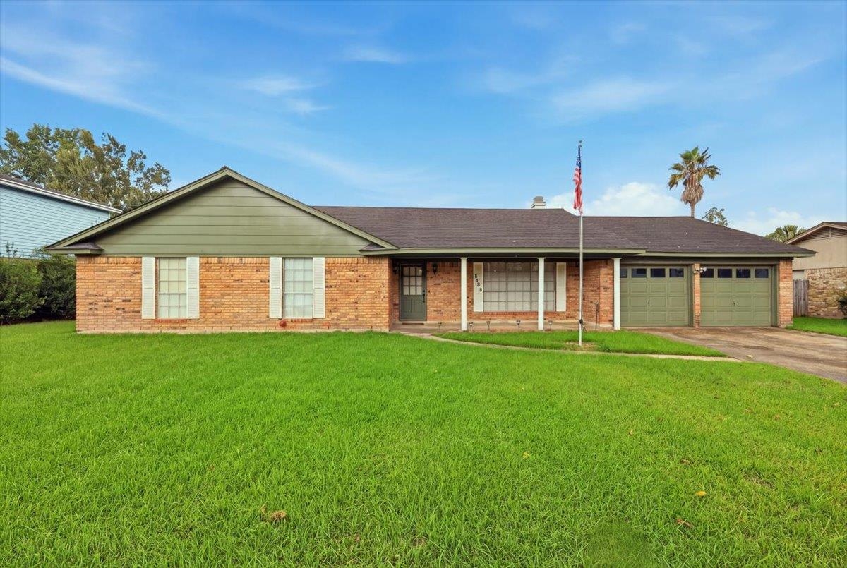 Friartuck Dr, Orange, TX 77632
