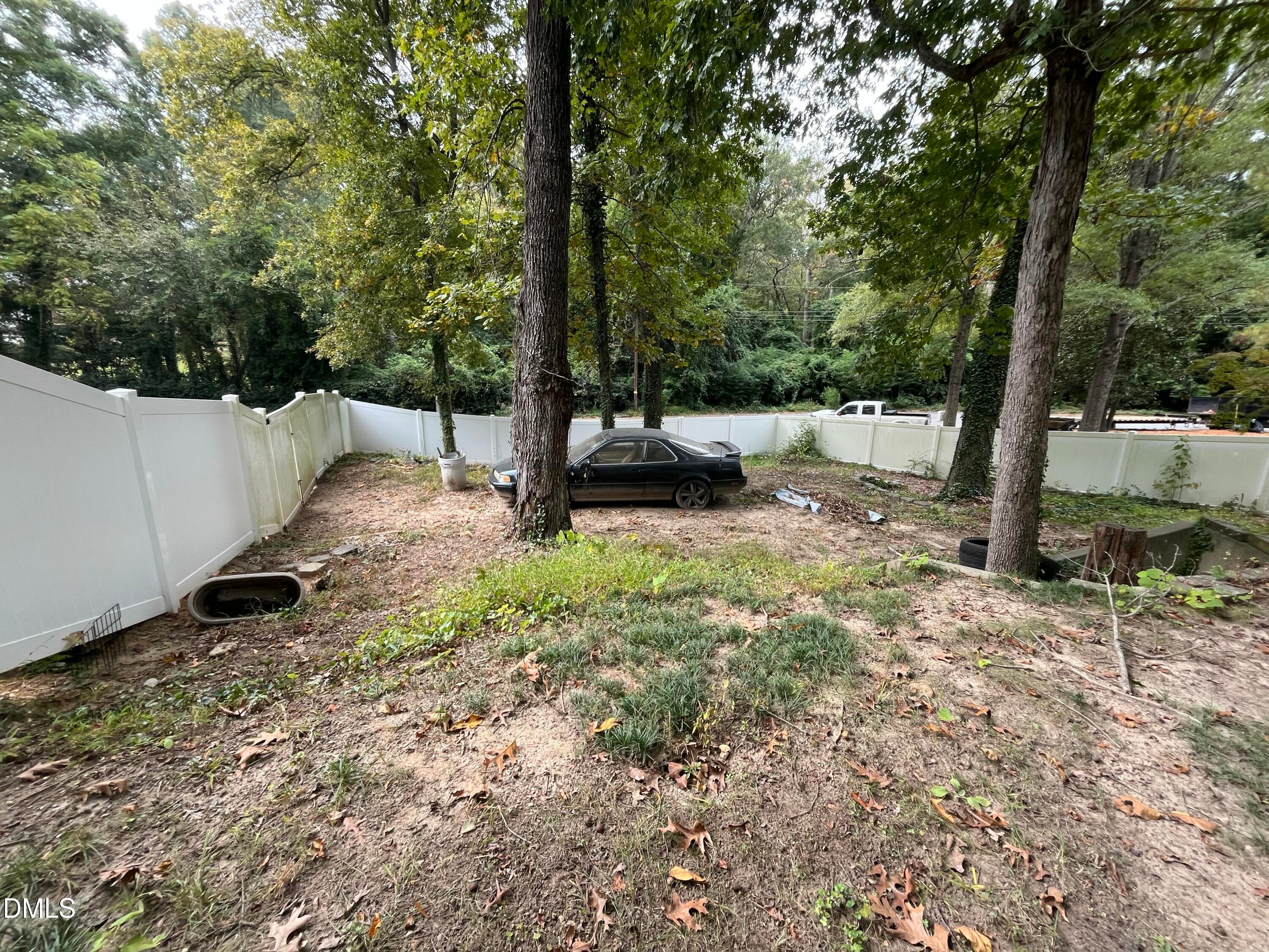 Burlington, North Carolina, 27215, United States, 6 Bedrooms Bedrooms, ,5 BathroomsBathrooms,Residential,For Sale,1999831