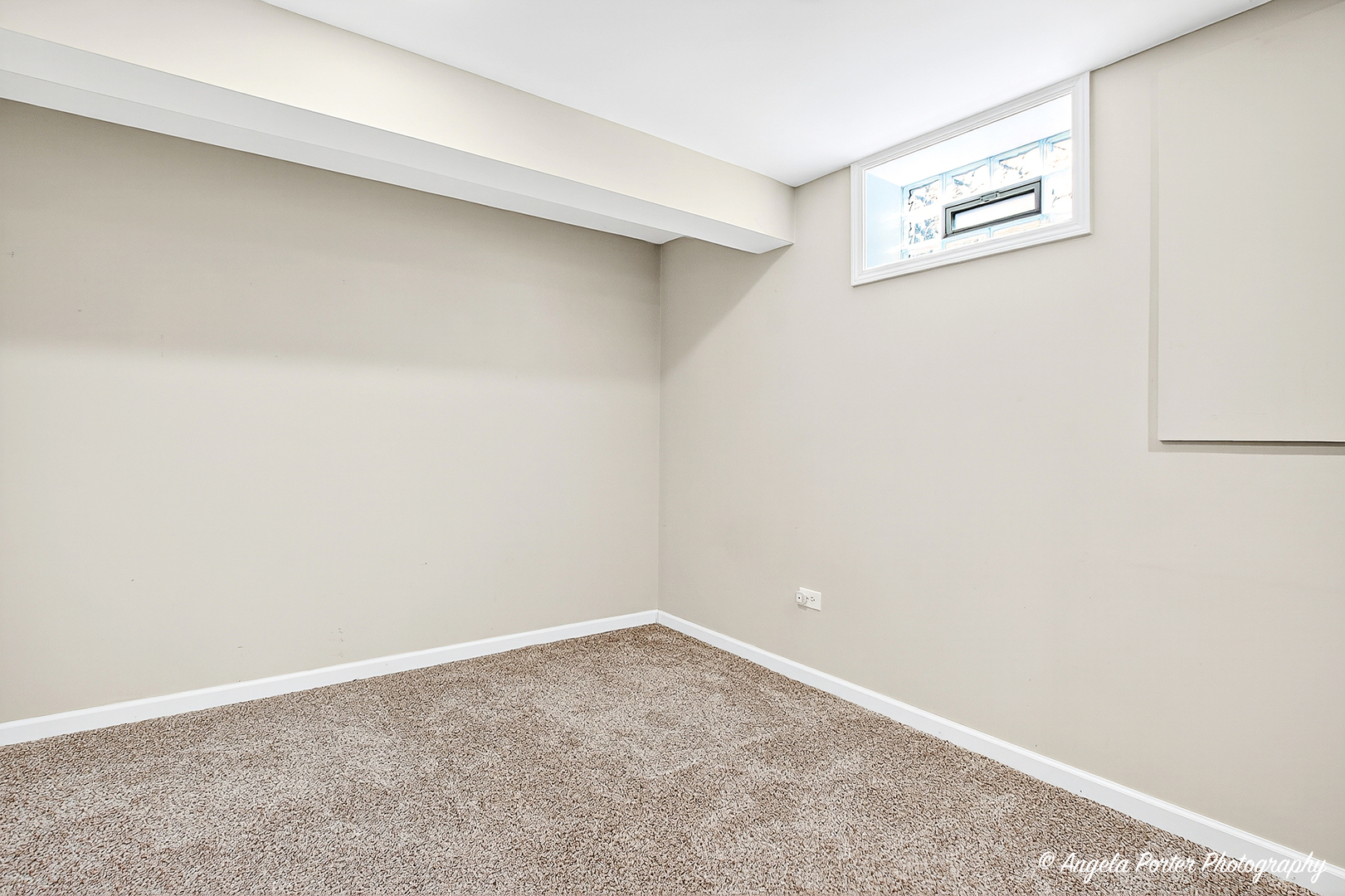 Mchenry, Illinois, 60051, United States, 4 Bedrooms Bedrooms, ,4 BathroomsBathrooms,Residential,For Sale,2006367