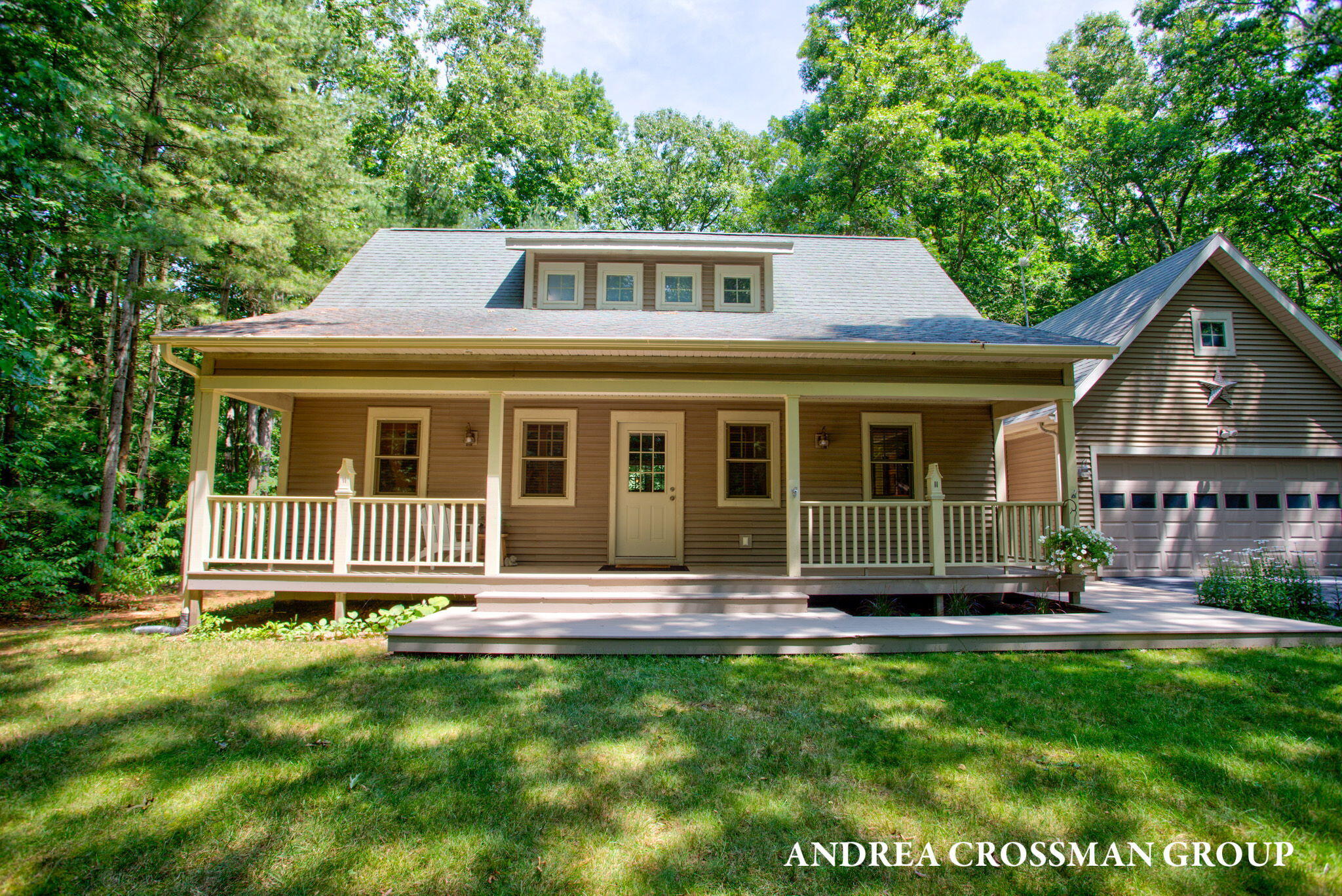 Saugatuck, Michigan, 49453, United States, 2 Bedrooms Bedrooms, ,2 BathroomsBathrooms,Residential,For Sale,1965484