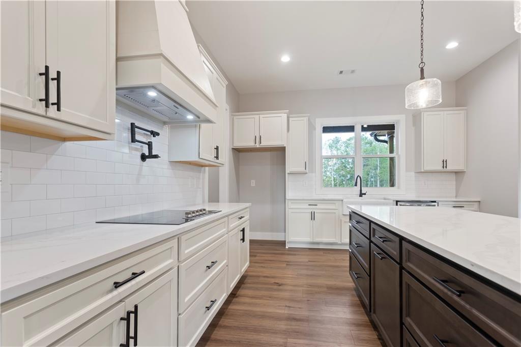 Carrollton, Georgia, 30116, United States, 4 Bedrooms Bedrooms, ,4 BathroomsBathrooms,Residential,For Sale,2001875