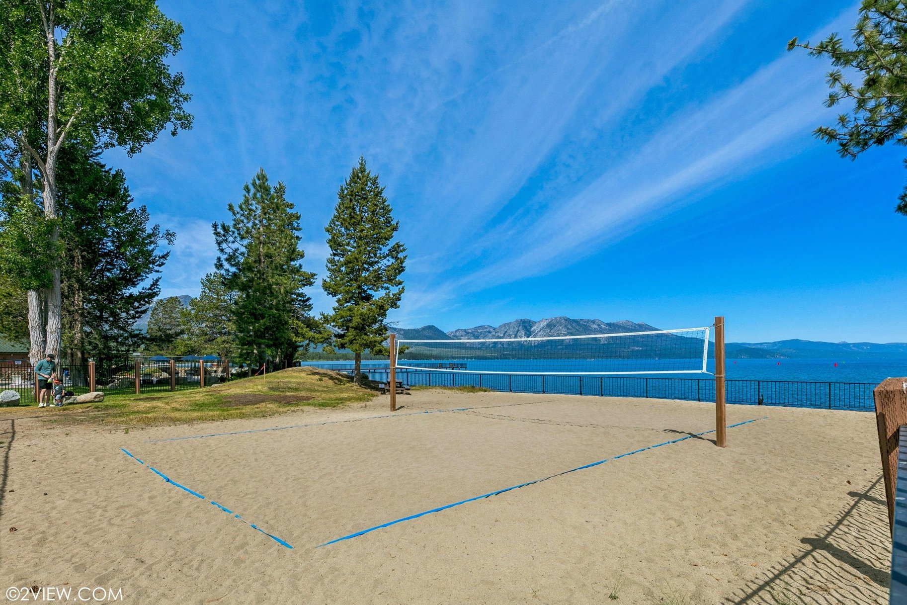  LAKEFRONT LIVING IN TAHOE KEYS - 物件實景