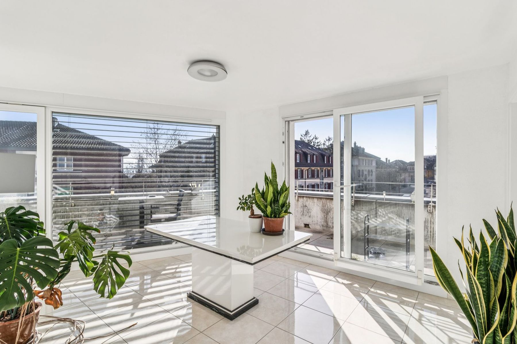  Rare modern attic-duplex between Lausanne & Pully - 物件實景