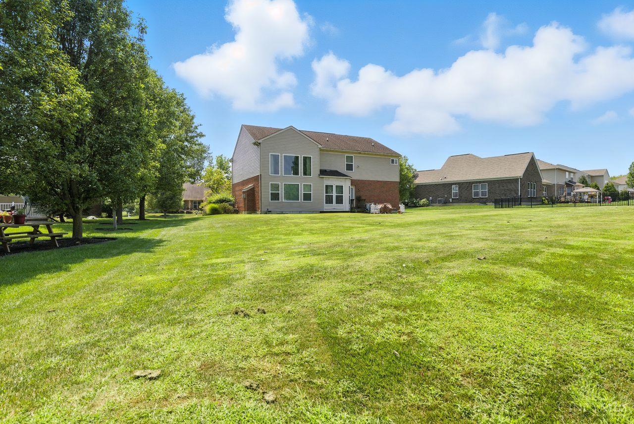 Fairfield Twp, Ohio, 45011, United States, 4 Bedrooms Bedrooms, ,4 BathroomsBathrooms,Residential,For Sale,1949510