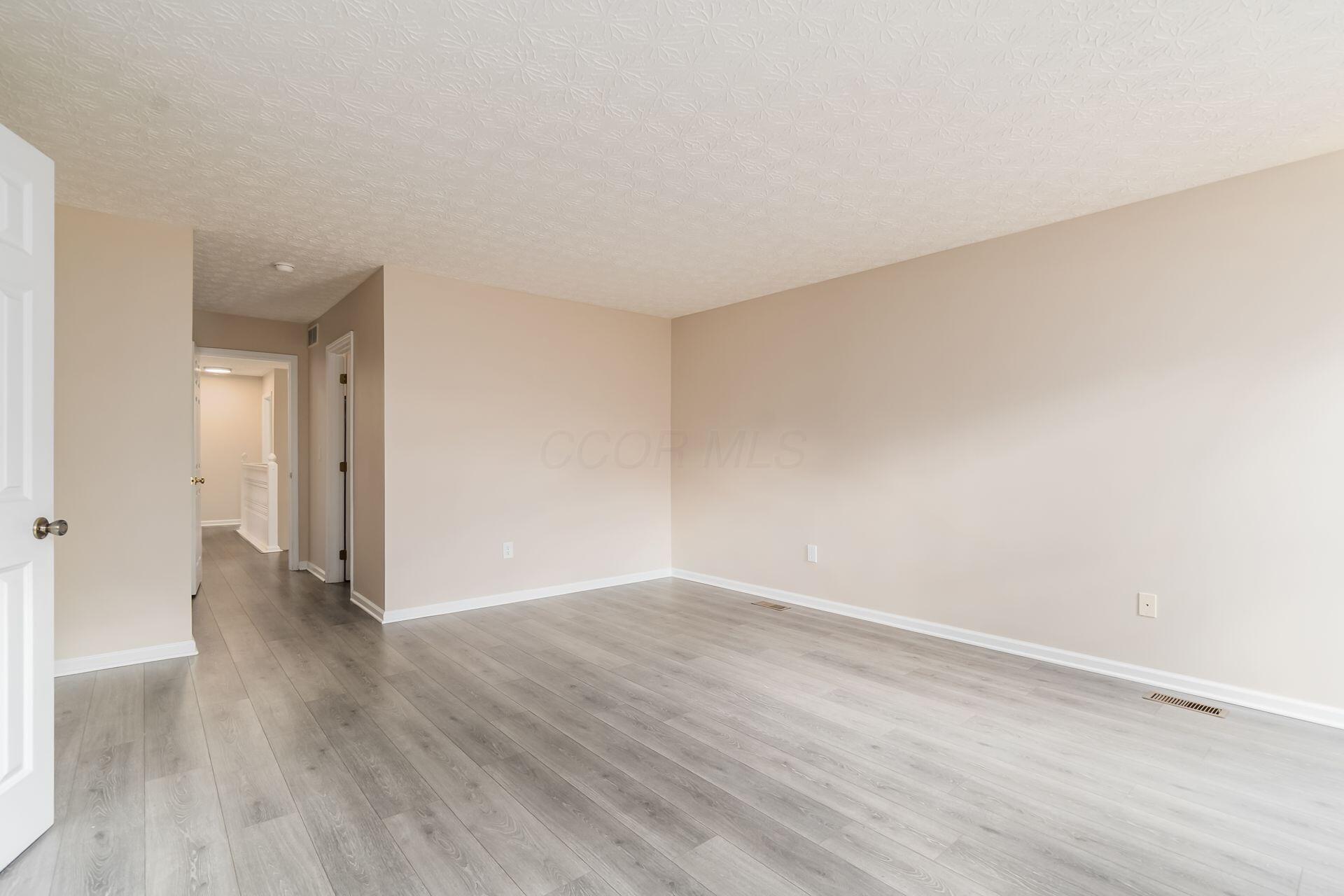 Powell, Ohio, 43065, United States, 4 Bedrooms Bedrooms, ,4 BathroomsBathrooms,Residential,For Sale,2003510