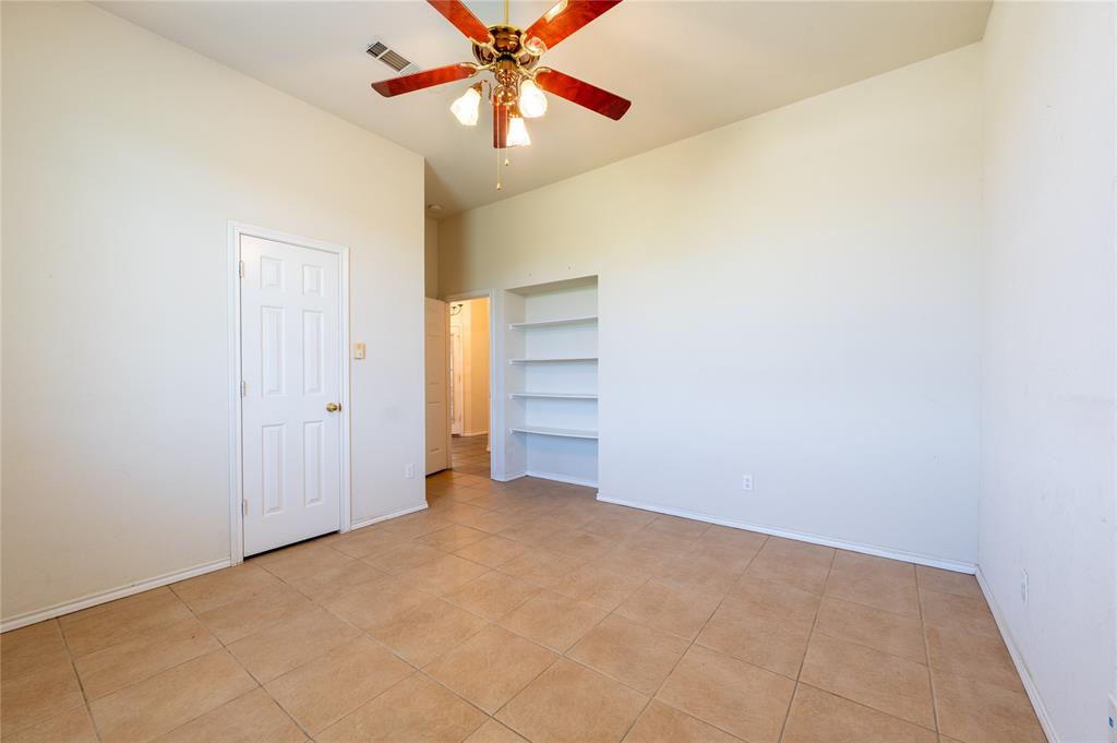 Crowley, Texas, 76036, United States, 4 Bedrooms Bedrooms, ,3 BathroomsBathrooms,Residential,For Sale,1930619