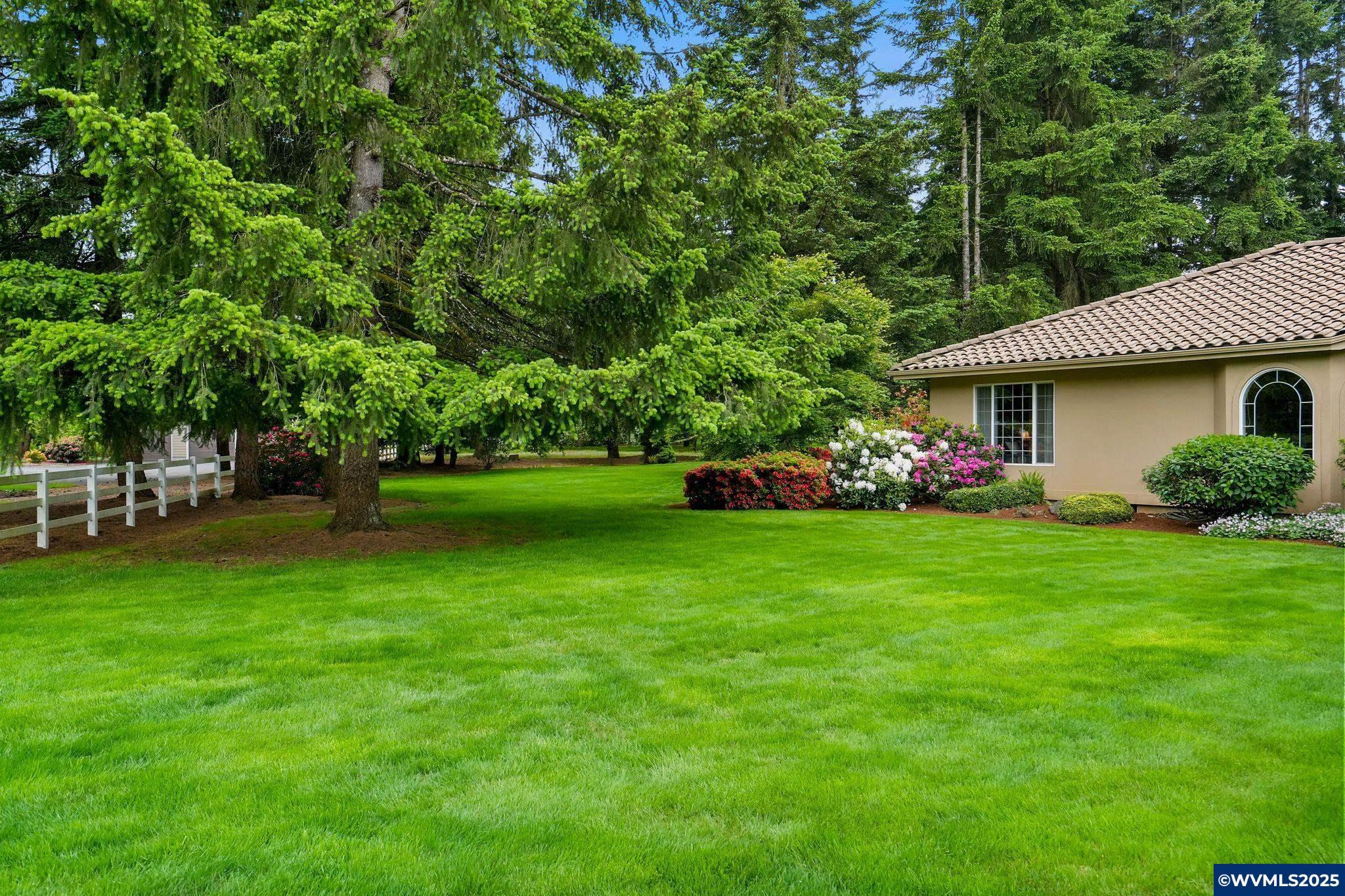 Salem, Oregon, 97317, United States, 3 Bedrooms Bedrooms, ,3 BathroomsBathrooms,Residential,For Sale,1903725