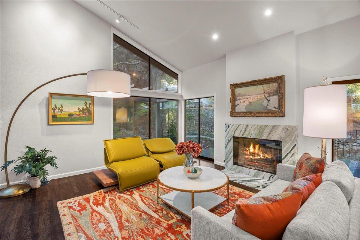Los Altos Hills, California, 94022, United States, 5 Bedrooms Bedrooms, ,5 BathroomsBathrooms,Residential,For Sale,1907317