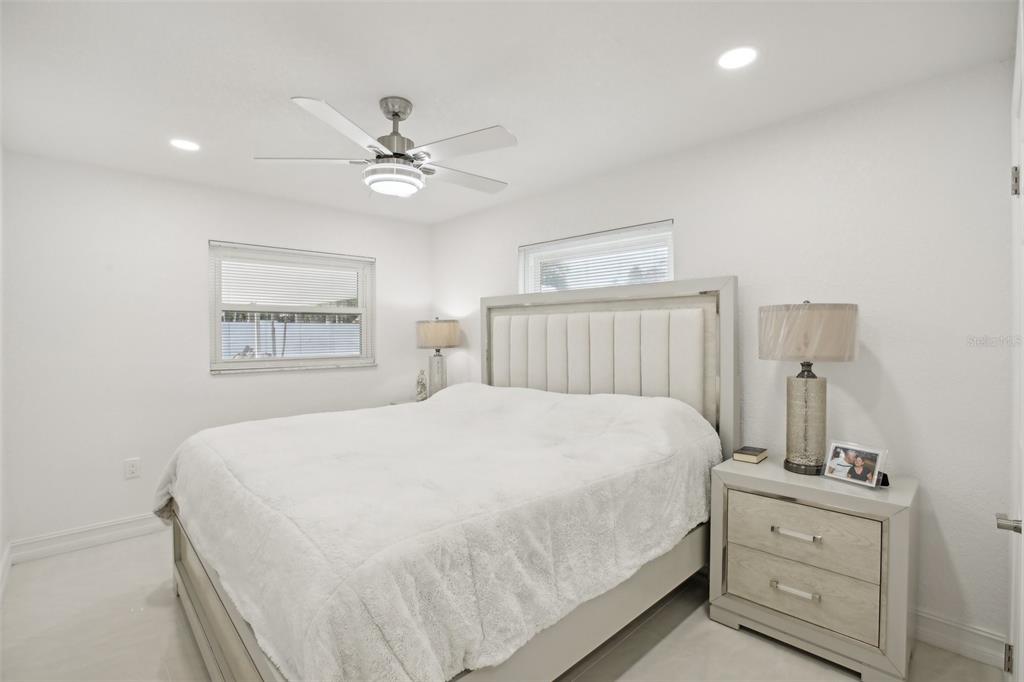 St Petersburg, Florida, 33710, United States, 3 Bedrooms Bedrooms, ,2 BathroomsBathrooms,Residential,For Sale,1849004