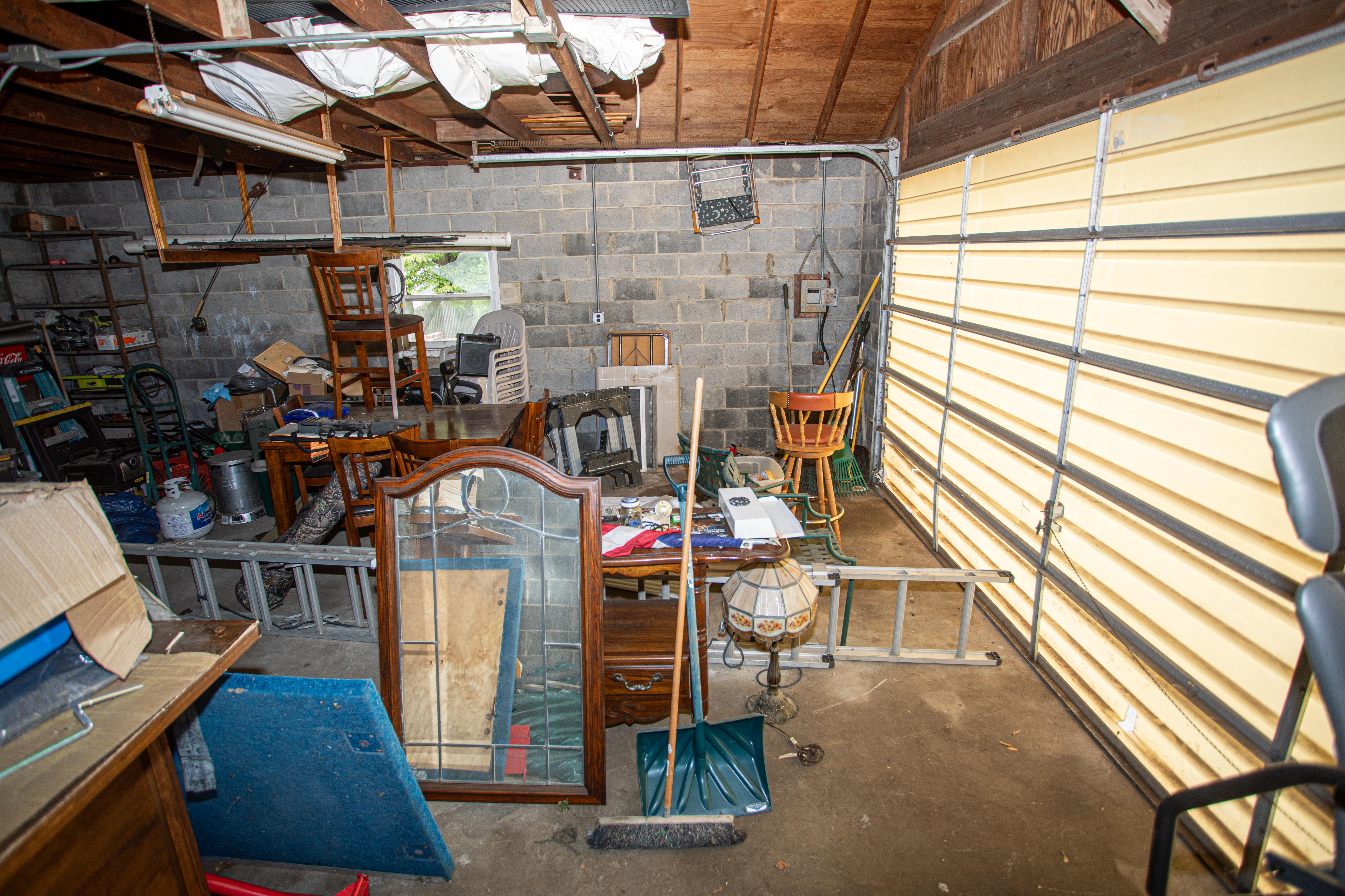 1220 - South Amboy, New Jersey, 08879, United States, 3 Bedrooms Bedrooms, ,2 BathroomsBathrooms,Residential,For Sale,1983627