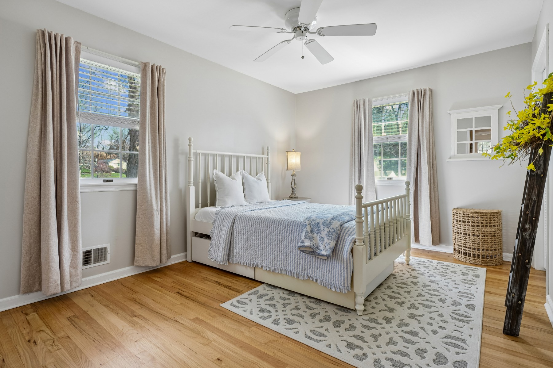  Conveniently Located ?Diamond Hill? Neighborhood Colonial - 物件實景