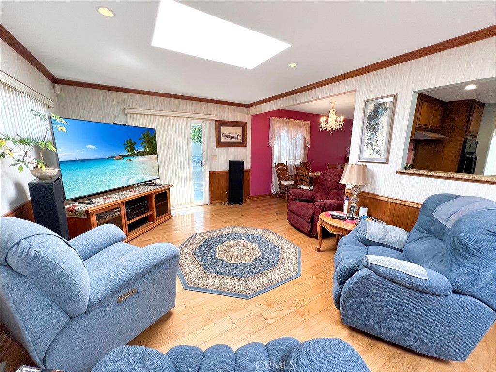 Santa Ana, California, 92701, United States, 4 Bedrooms Bedrooms, ,2 BathroomsBathrooms,Residential,For Sale,1940678