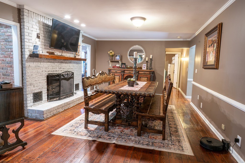 Prestonsburg, Kentucky, 41653, United States, 4 Bedrooms Bedrooms, ,5 BathroomsBathrooms,Residential,For Sale,2048061