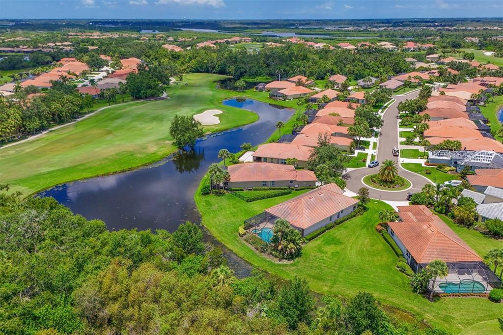 Bradenton, Florida, 34212, United States, 3 Bedrooms Bedrooms, ,2 BathroomsBathrooms,Residential,For Sale,1906883