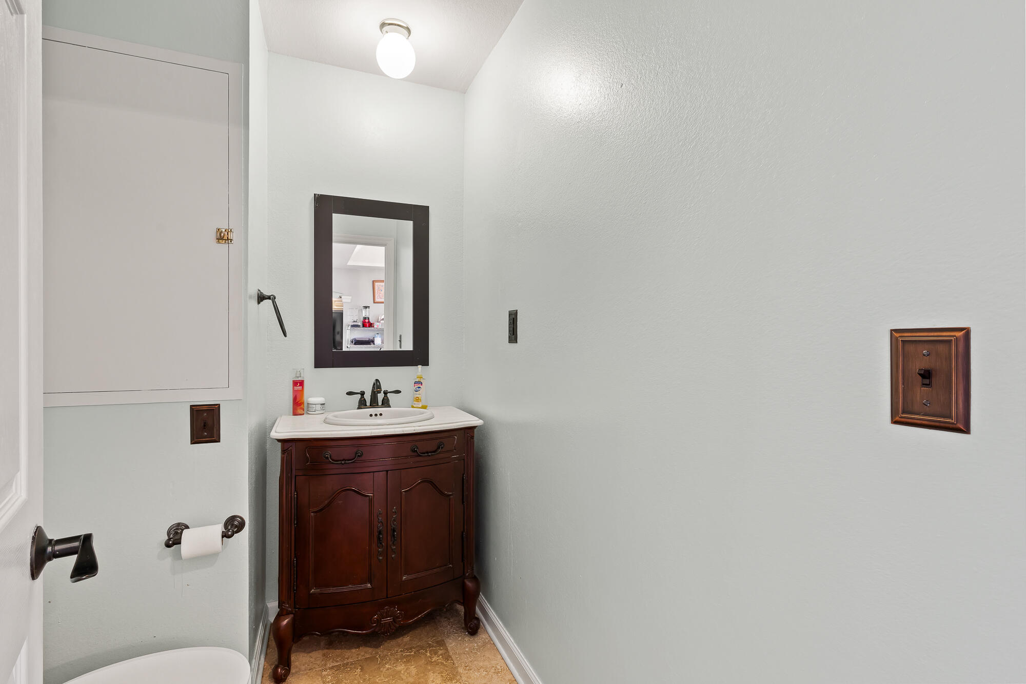 Delano, Tennessee, 37325, United States, 4 Bedrooms Bedrooms, ,4 BathroomsBathrooms,Residential,For Sale,2005353