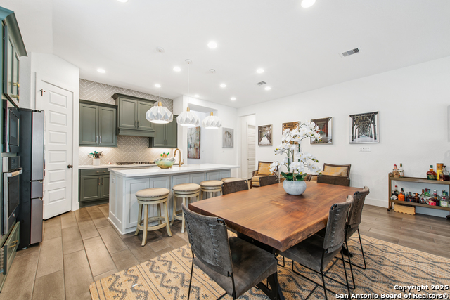 New Braunfels, Texas, 78132, United States, 4 Bedrooms Bedrooms, ,Residential,For Sale,1990771