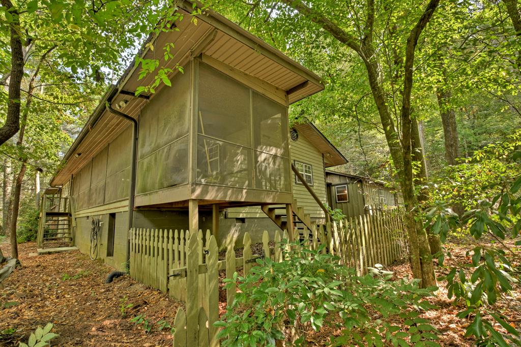 Blue Ridge, Georgia, 30513, United States, 4 Bedrooms Bedrooms, ,4 BathroomsBathrooms,Residential,For Sale,1859104