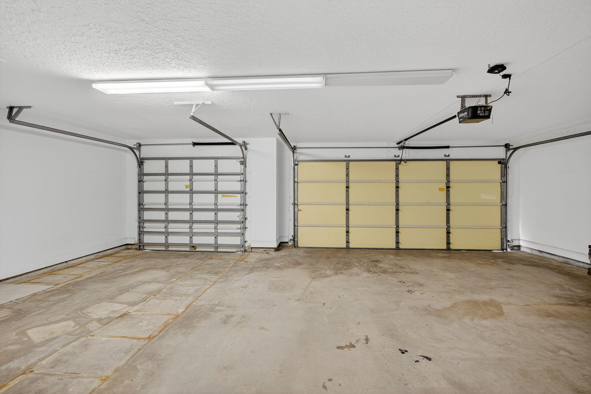 Port Saint Lucie, Florida, 34983, United States, 4 Bedrooms Bedrooms, ,2 BathroomsBathrooms,Residential,For Sale,1959022