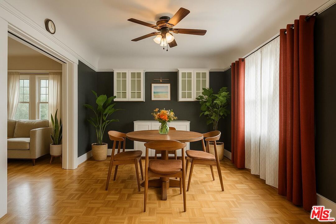 Los Angeles, California, 90007, United States, 2 Bedrooms Bedrooms, ,1 BathroomBathrooms,Residential,For Sale,1737076