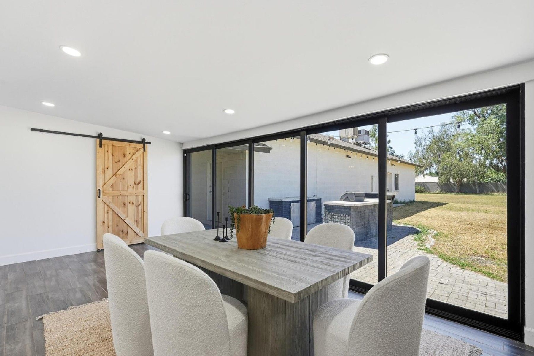  2266 E Willis Rd  Gilbert, AZ - 物件實景