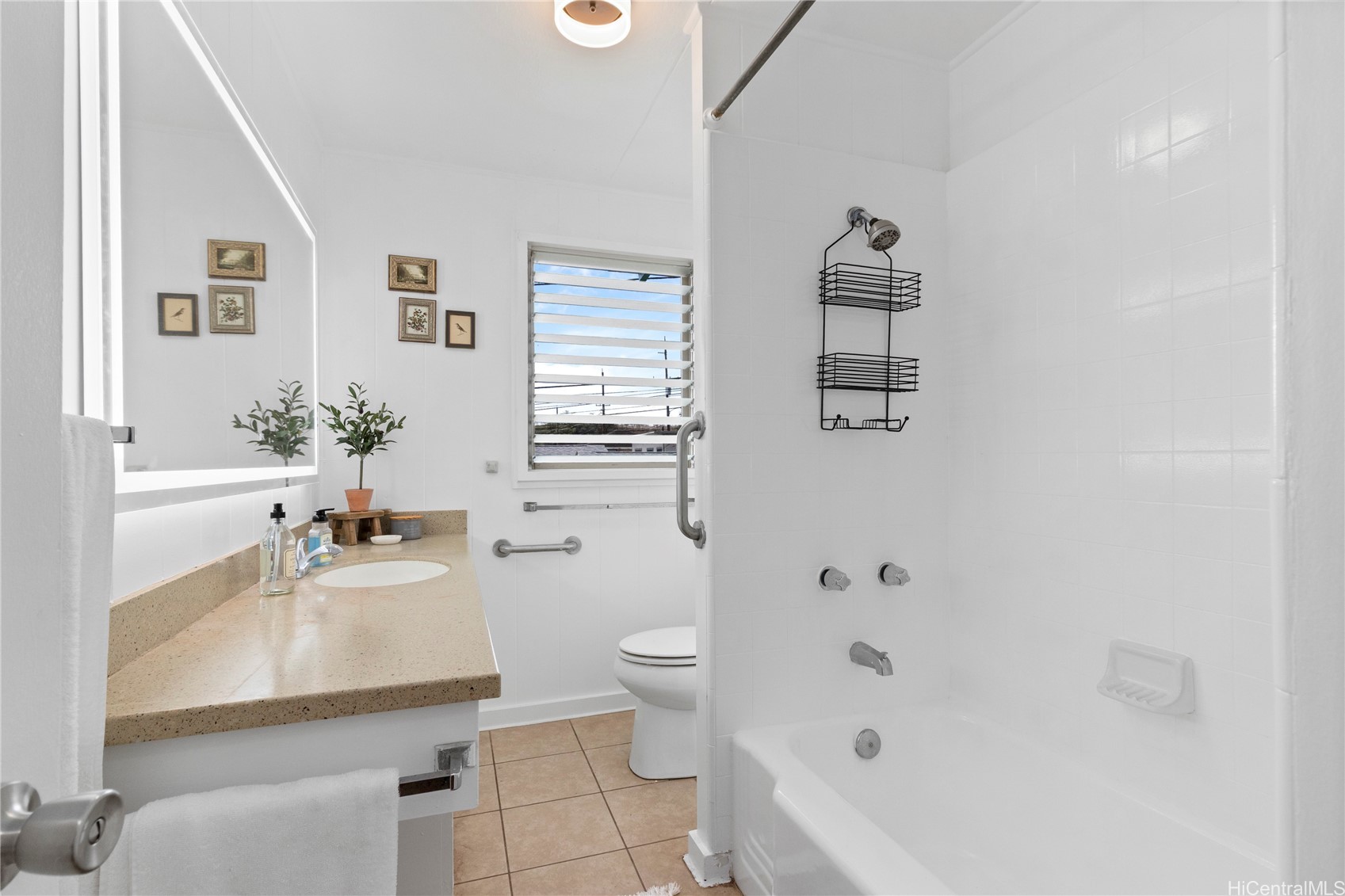 Ewa Beach, Hawaii, 96706, United States, 6 Bedrooms Bedrooms, ,3 BathroomsBathrooms,Residential,For Sale,1988271