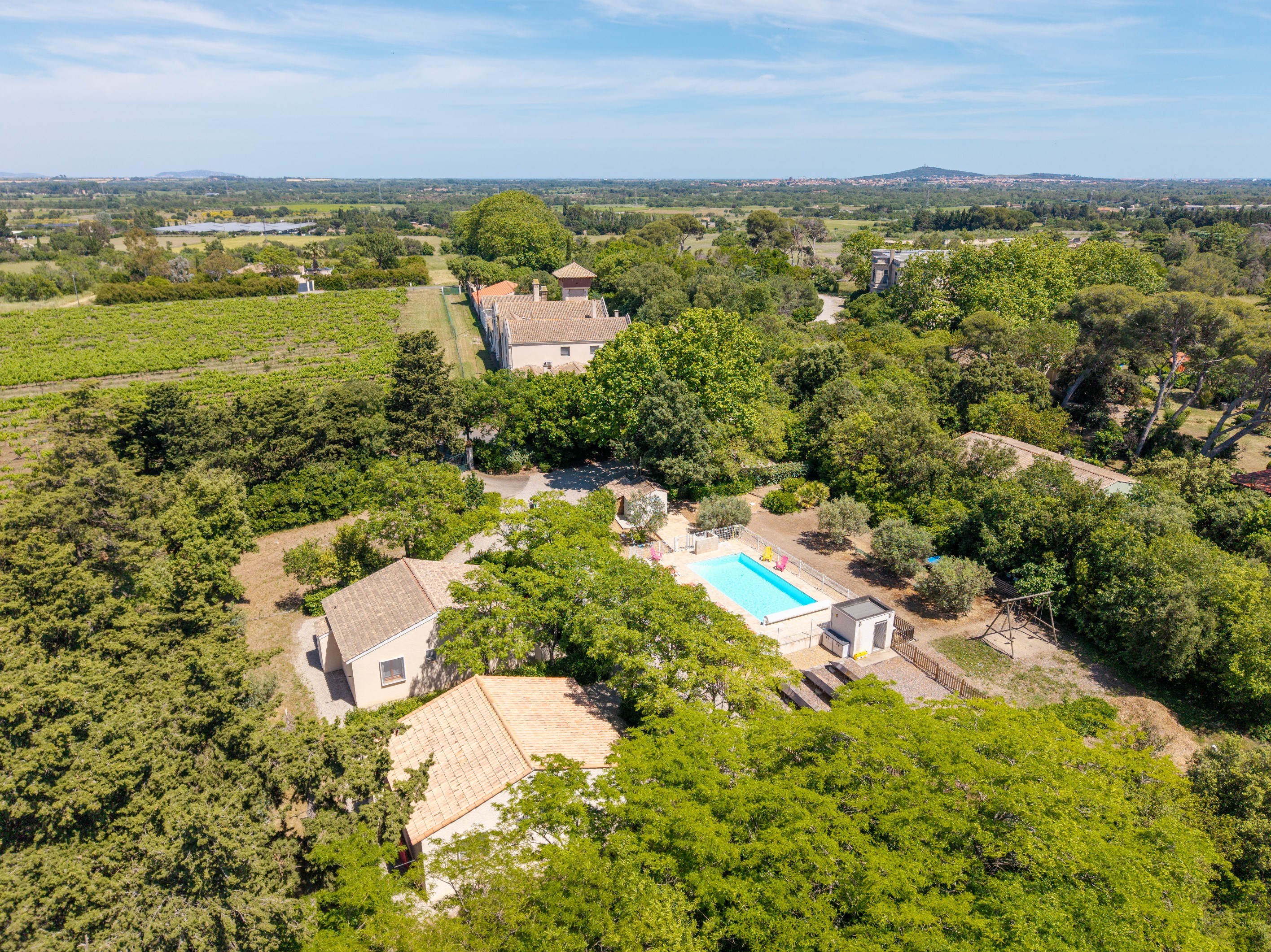  Close to the Mediterranean, a perfect family property for a tourism business... - 物件實景