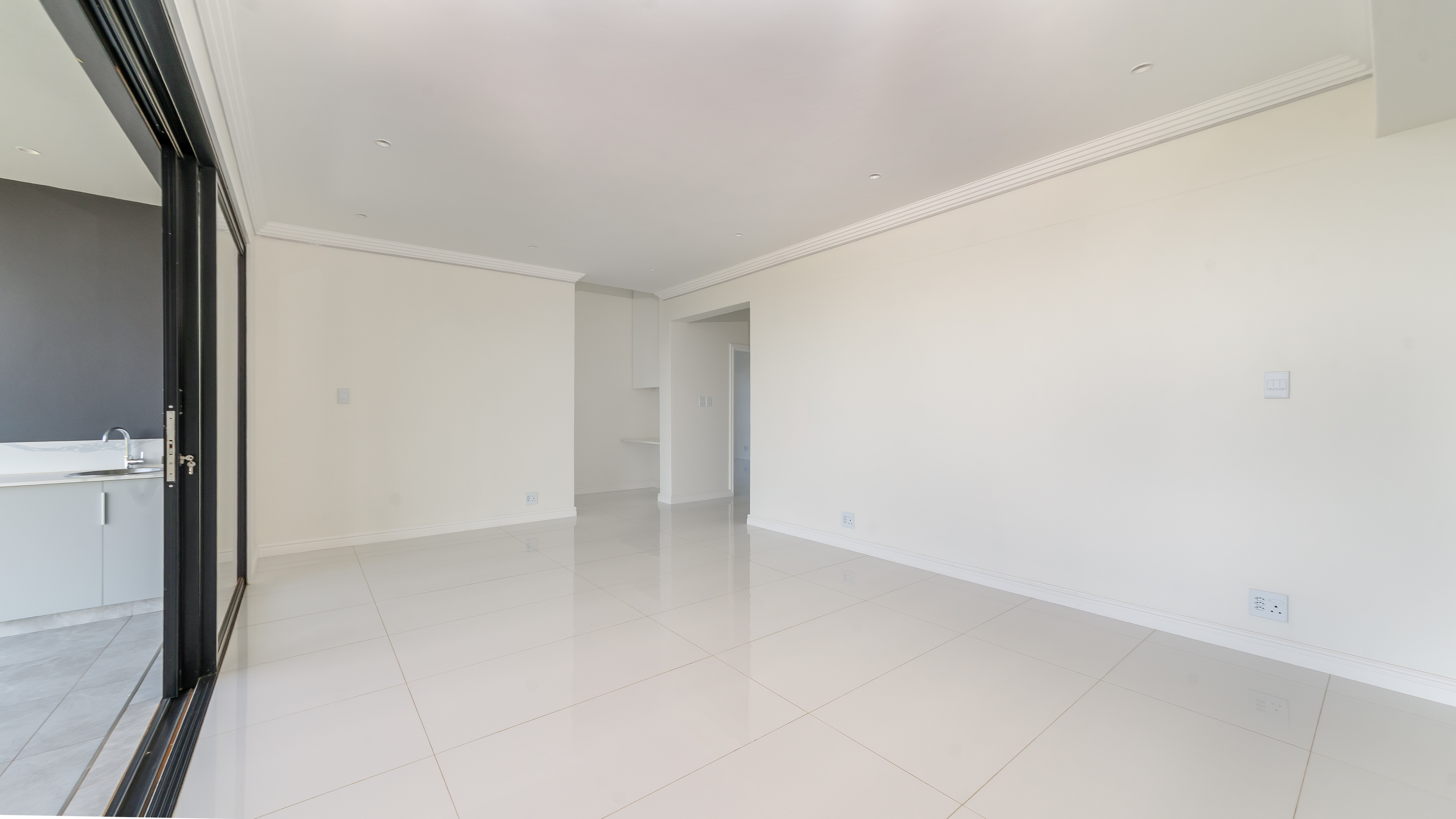  Luxury Single-Level Residence with Panoramic Sea Views in Salta Estate - 物件實景