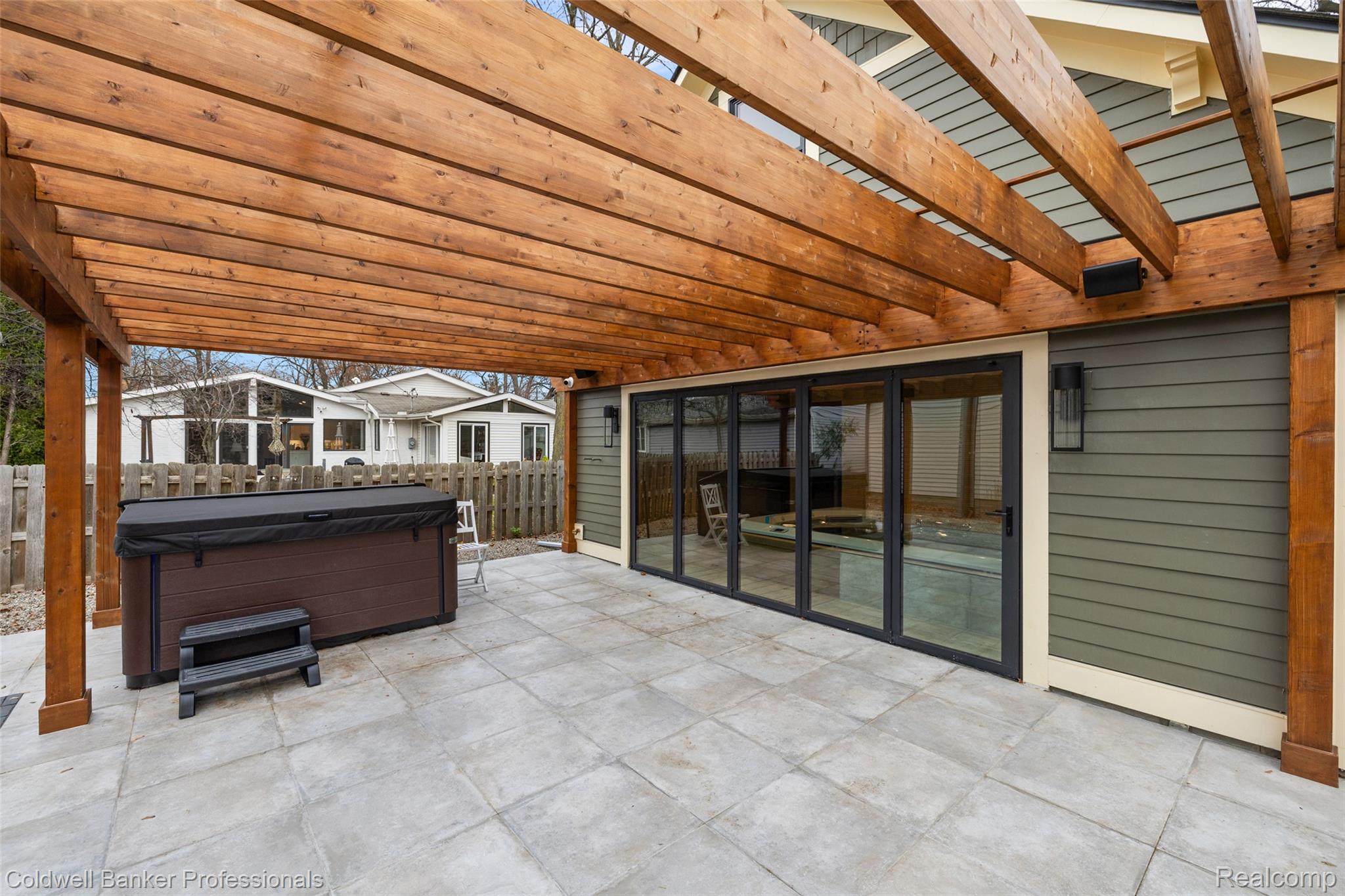 Plymouth, Michigan, 48170, United States, 4 Bedrooms Bedrooms, ,4 BathroomsBathrooms,Residential,For Sale,1986255