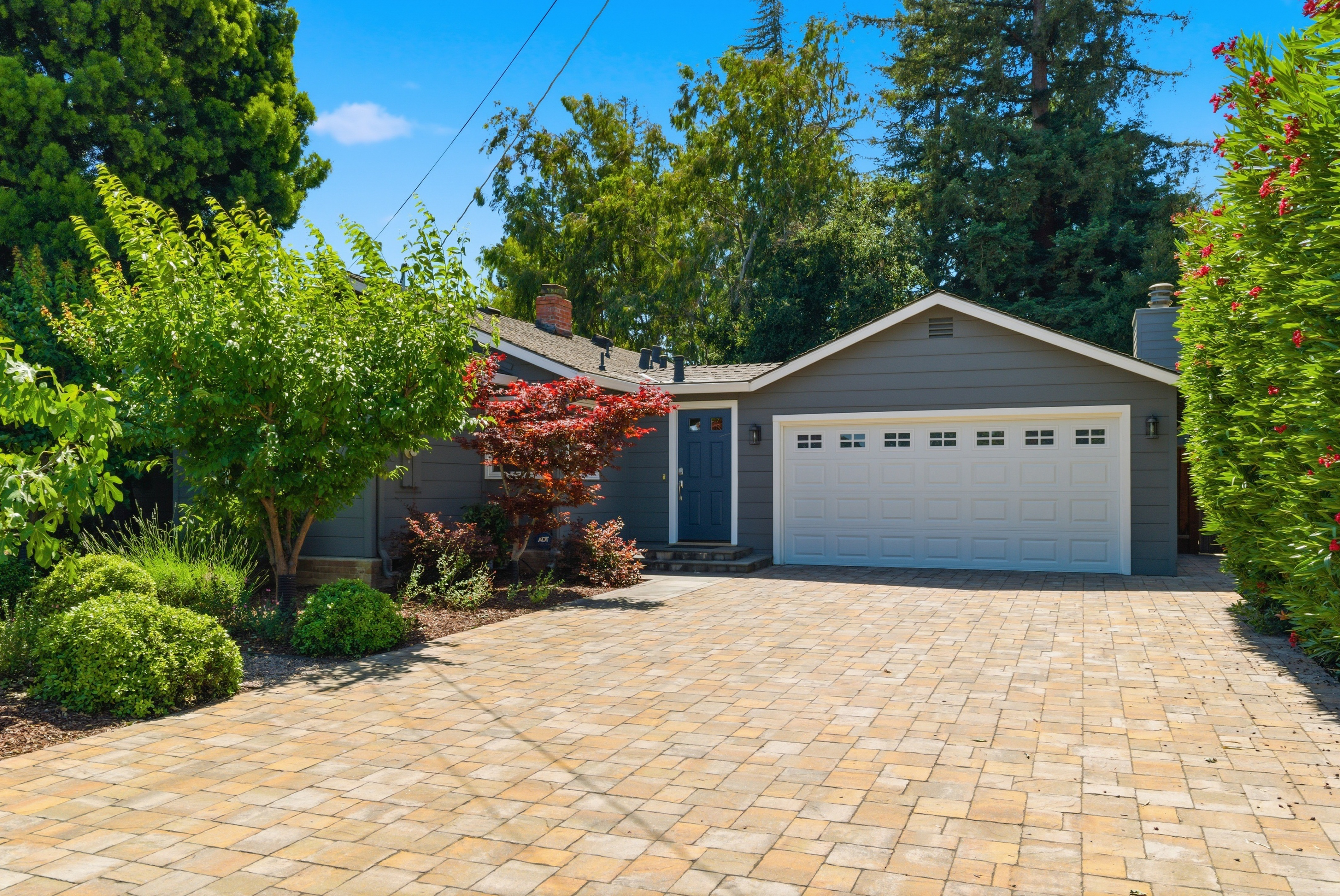  Elegant Single-Story Living on a Premier Corner Lot in Monte Sereno - 物件實景