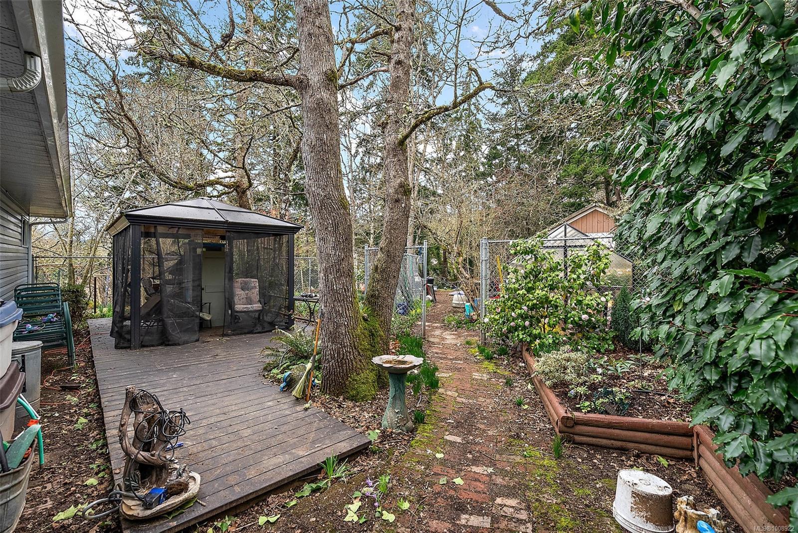 SAANICH, British Columbia, V8Z 3G7, CA, 3 Bedrooms Bedrooms, ,Residential,For Sale,1946868