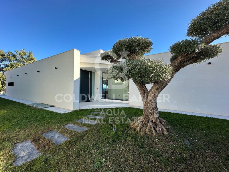Alicante, Altea, Zona de Mascarat Alicante, Altea, Altea, Comunidad Valenciana, ES, 5 Bedrooms Bedrooms, ,7 BathroomsBathrooms,Residential,For Sale,Alicante, Altea, Zona de Mascarat Alicante, Altea,1671977