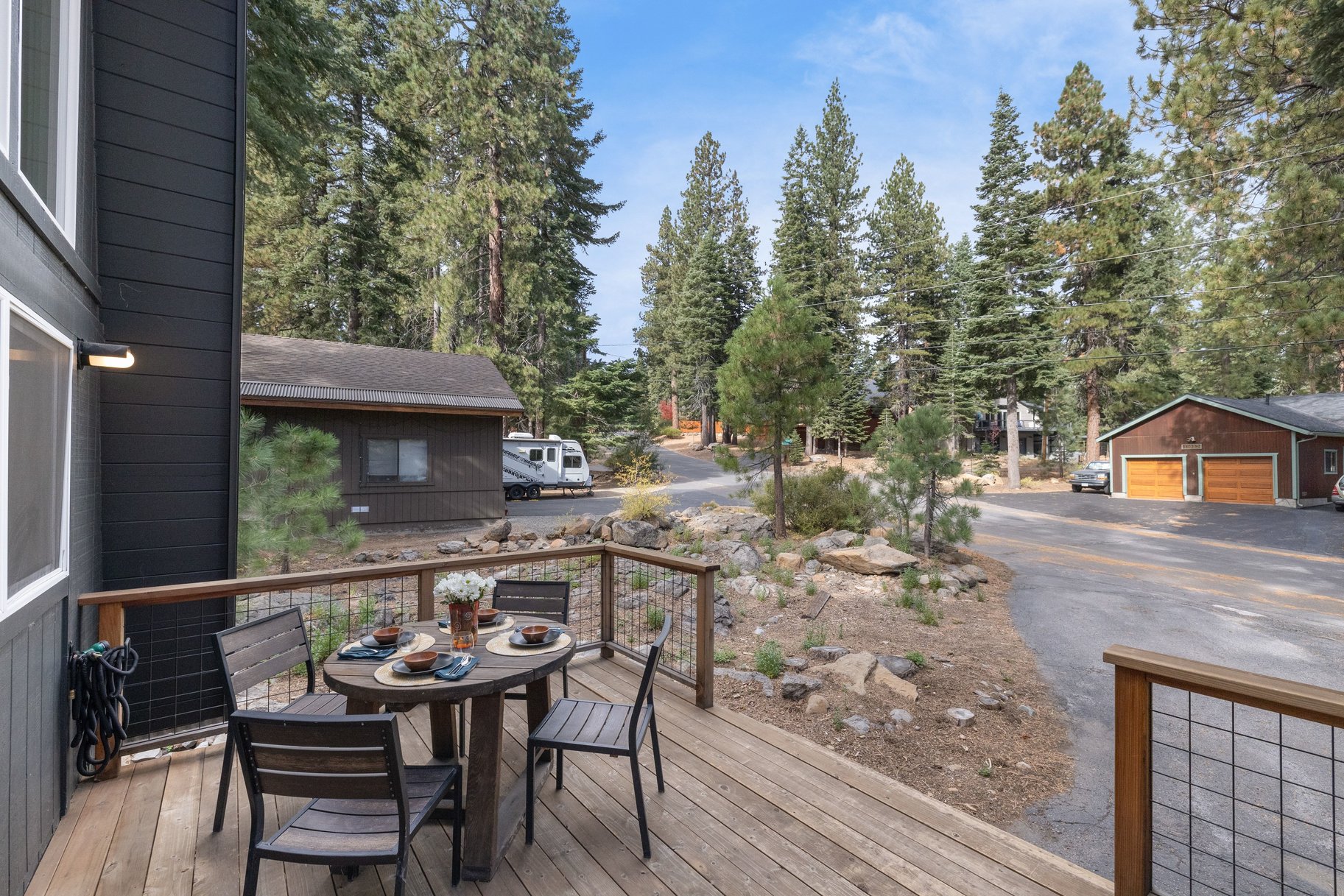  Modern Mountain Retreat Backing to Forest Service Land - 物件實景