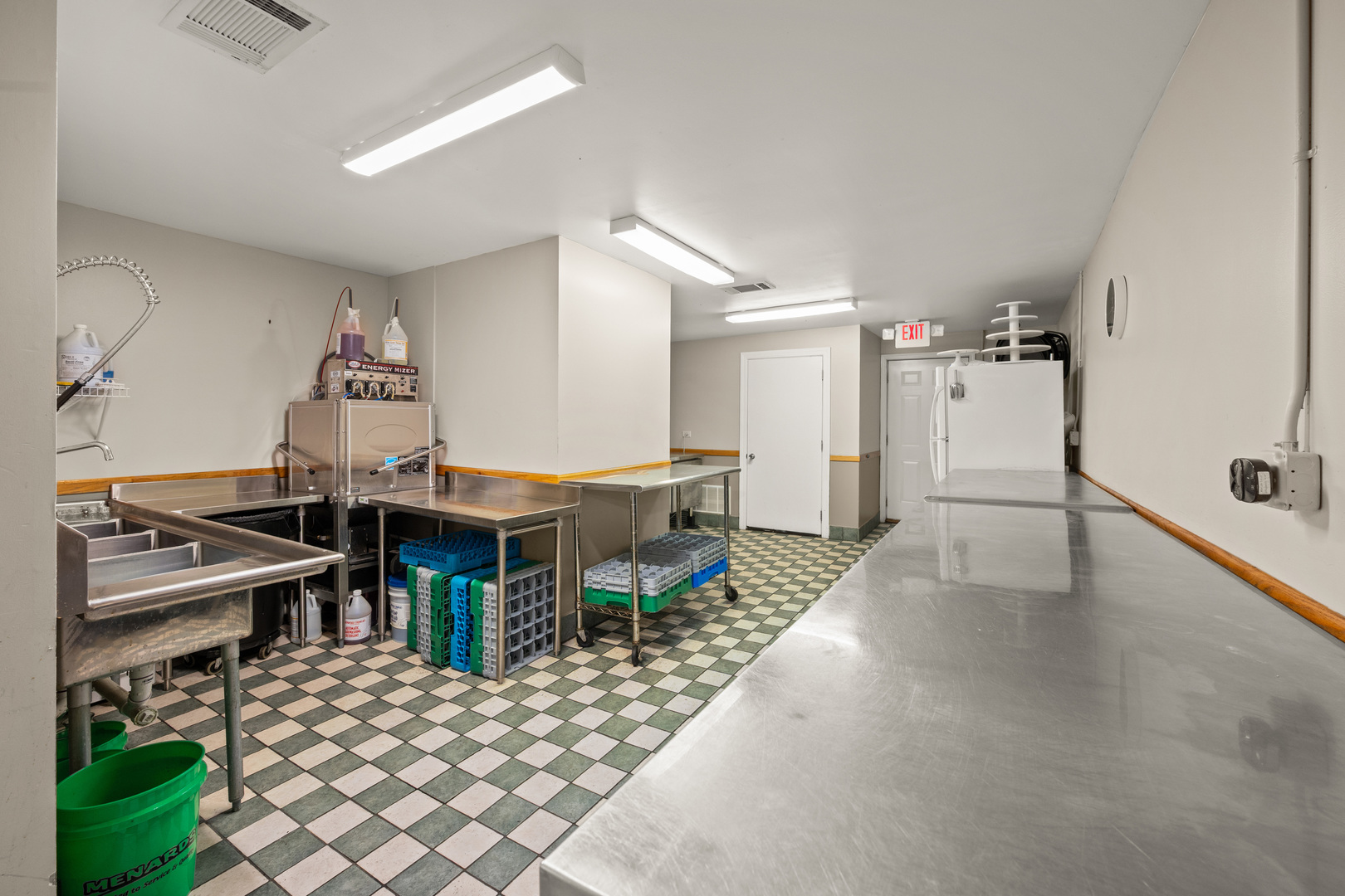 Sycamore, Illinois, 60178, United States, 4 Bedrooms Bedrooms, ,5 BathroomsBathrooms,Residential,For Sale,2001773