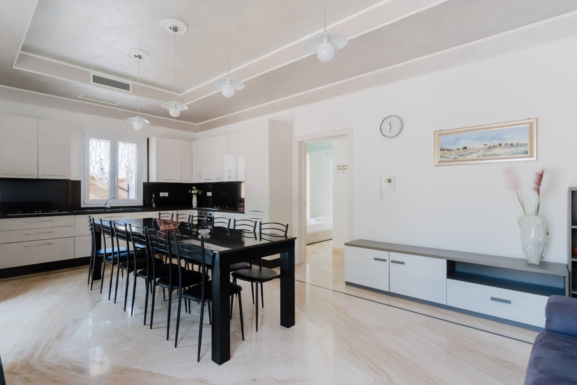 Ruffano, Lecce, 73049, IT, 4 Bedrooms Bedrooms, ,4 BathroomsBathrooms,Residential,For Sale,1892683