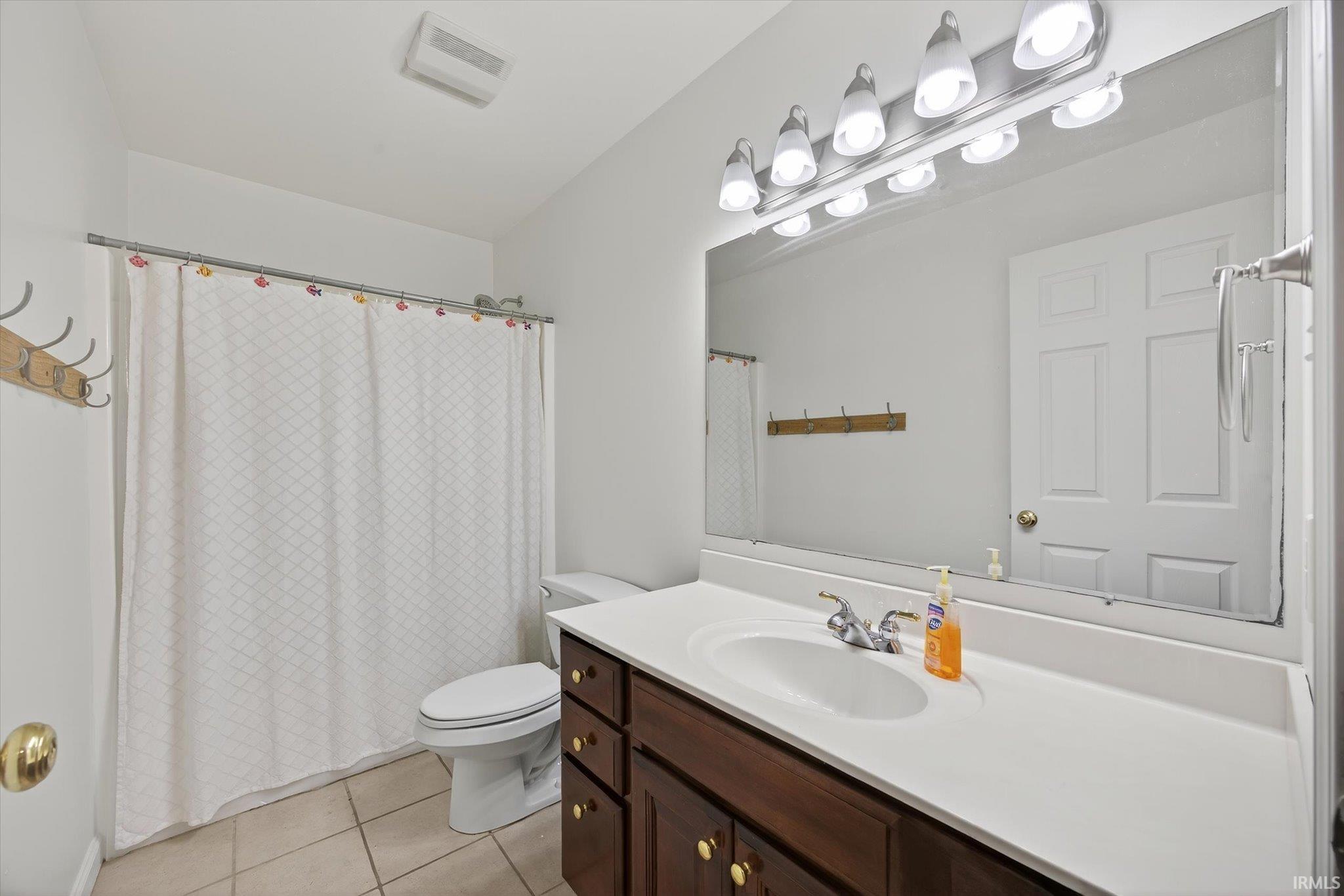 Bloomington, Indiana, 47401, United States, 5 Bedrooms Bedrooms, ,4 BathroomsBathrooms,Residential,For Sale,1921728